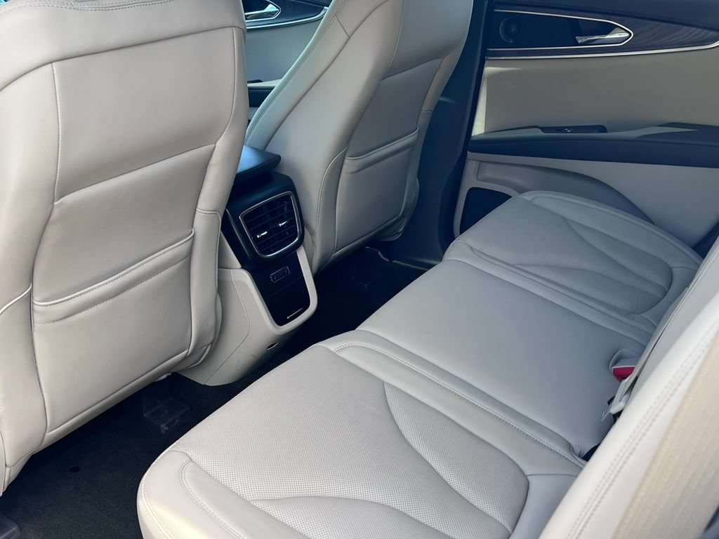 Used 2020 Lincoln Nautilus Reserve AWD/4WD image 33