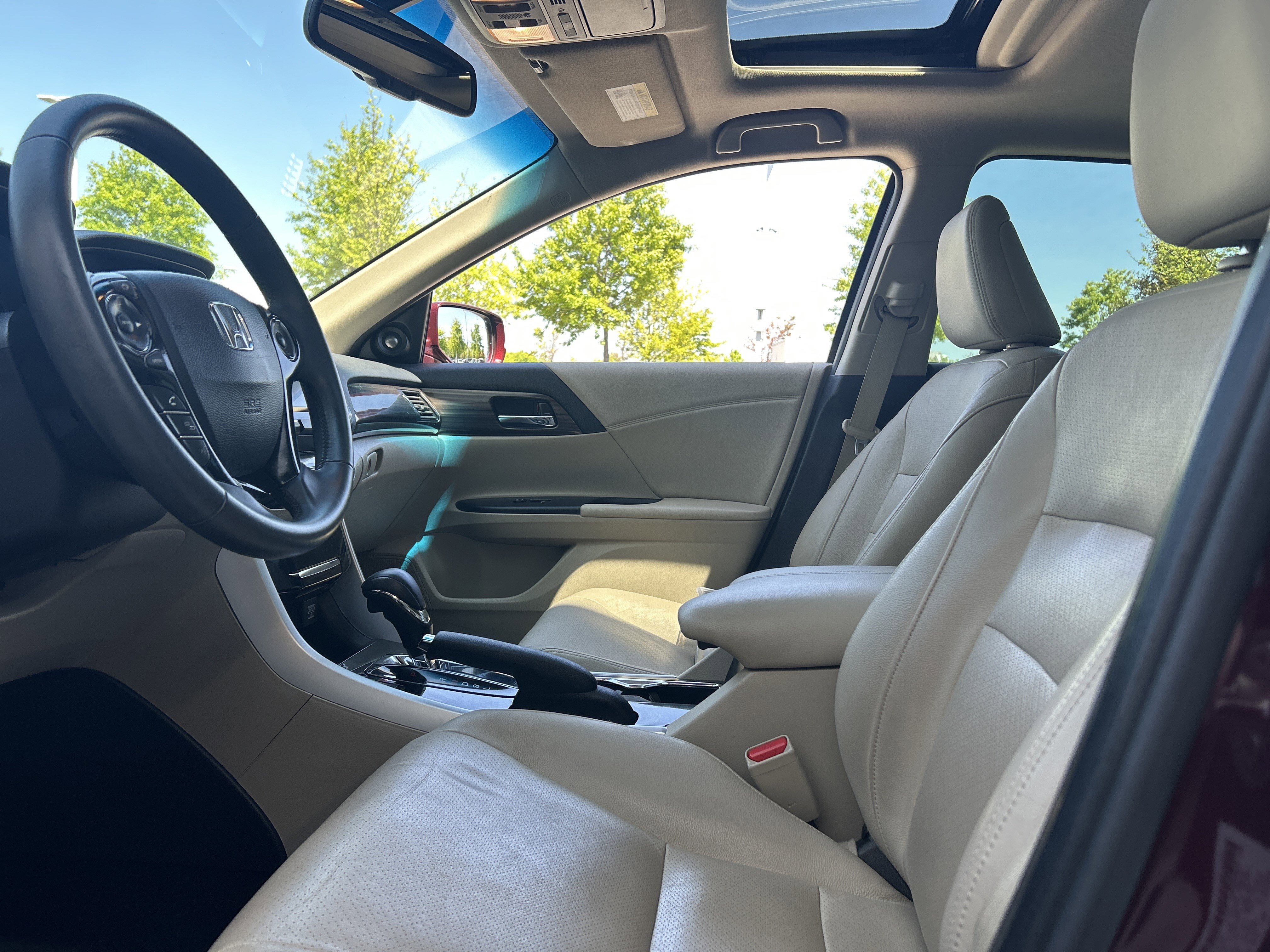 Used 2017 Honda Accord EX-L image 24