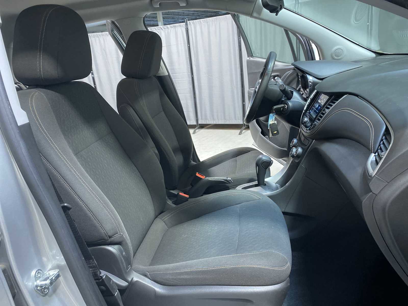 Used 2018 Chevrolet Trax LS AWD/4WD image 14