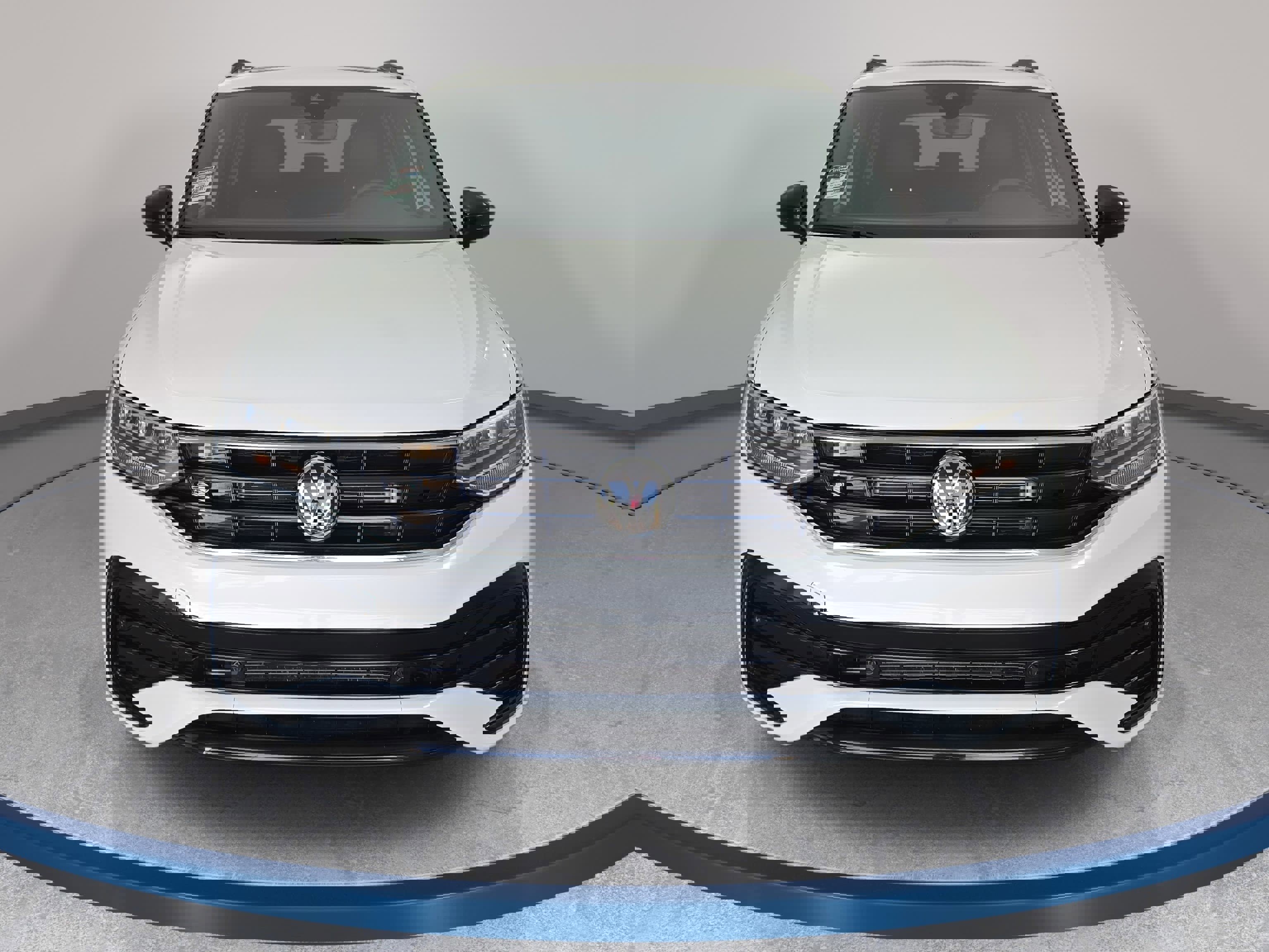 Certified 2024 Volkswagen Tiguan SE R-Line image 2