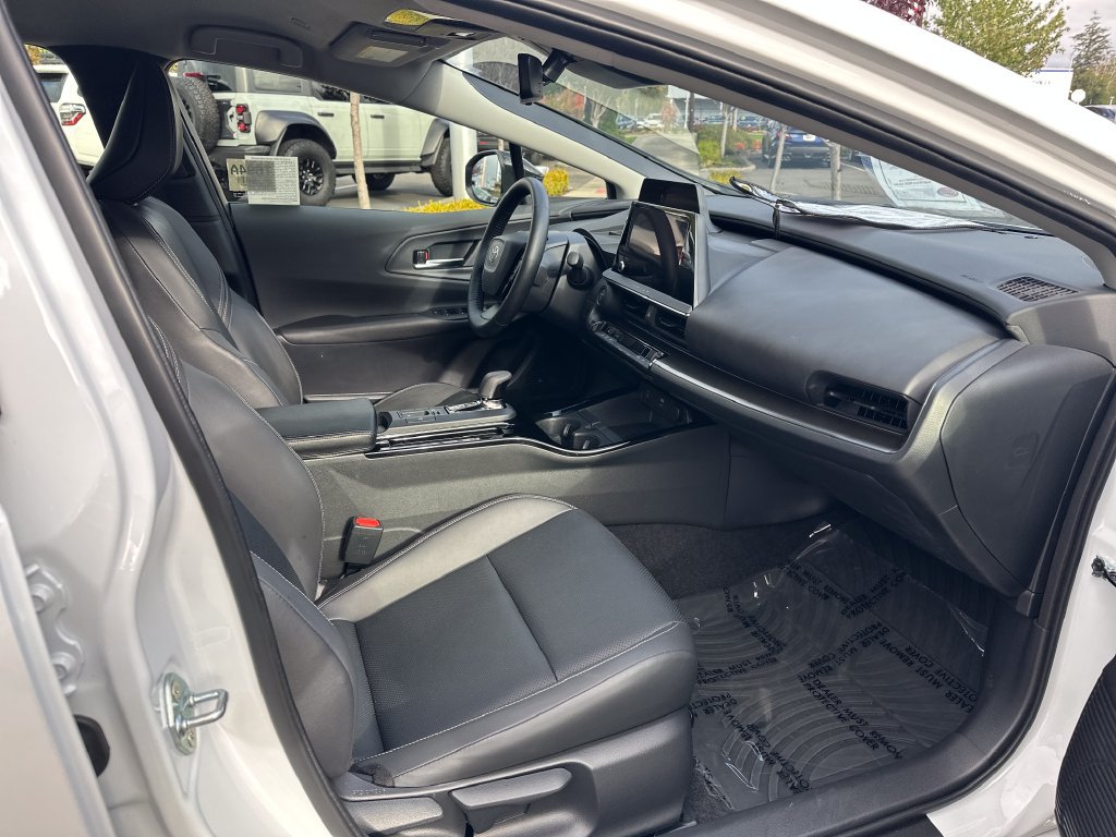 Certified 2026 Toyota Prius FWD image 17