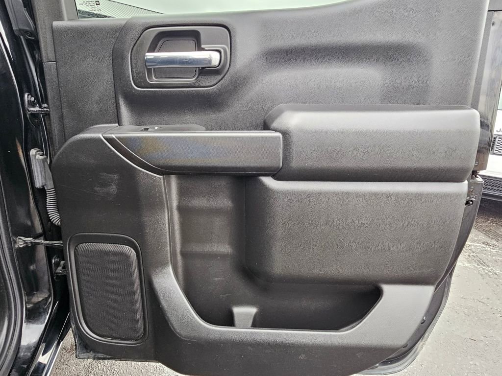 Used 2020 Chevrolet Silverado 1500 Custom w/ Custom Value Package image 21