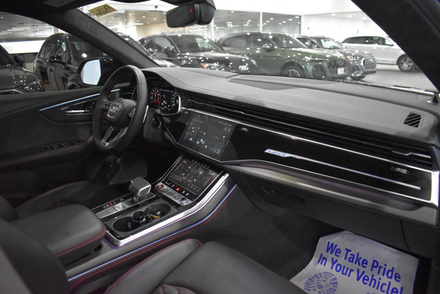 Used 2022 Audi RS Q8 AWD/4WD image 30