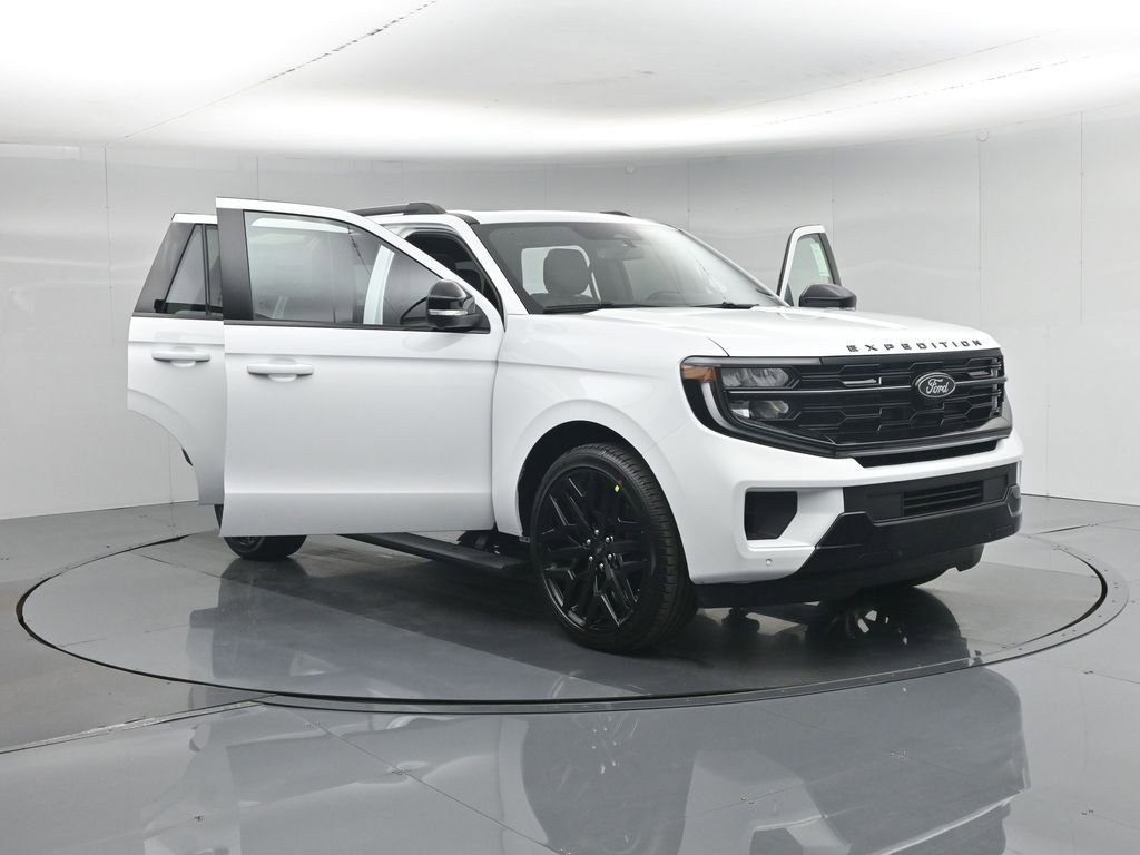 New 2026 Ford Expedition Platinum w/ Stealth Performance Package AWD/4WD image 36