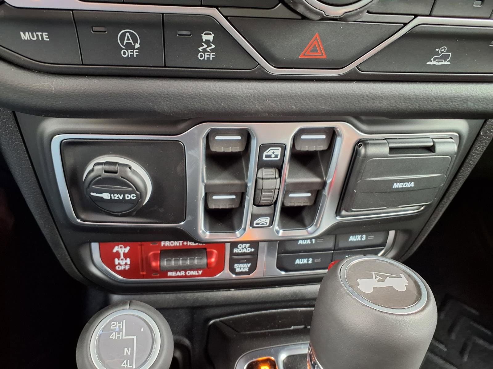 New 2026 Jeep Wrangler Unlimited Rubicon w/ Steel Bumper Group image 10