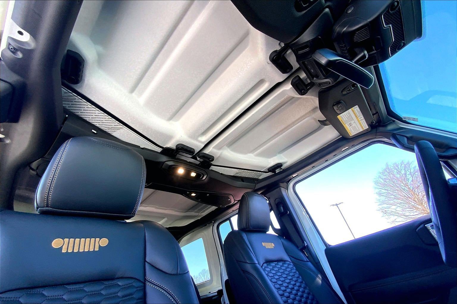 Used 2025 Jeep Wrangler Sahara w/ Safety Group image 11