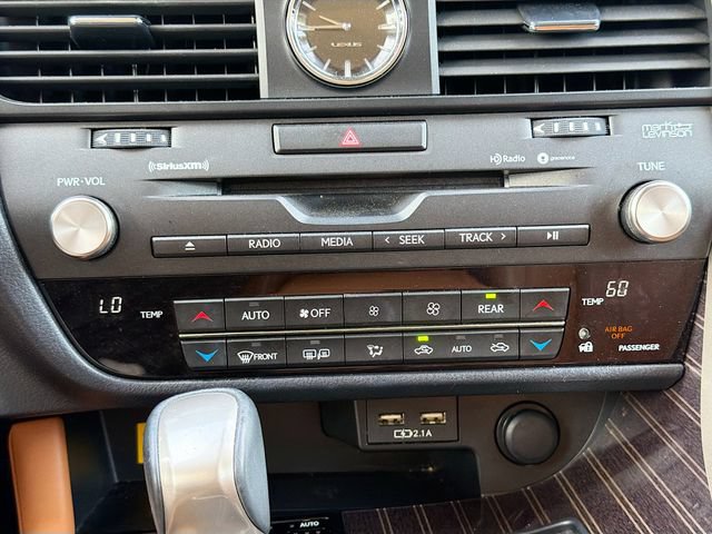Used 2022 Lexus RX 350L Luxury w/ Accessory Package (Z1) FWD image 48