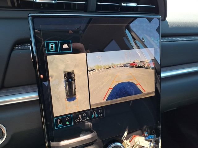 New 2026 GMC Terrain Denali w/ LPO, Black Badging Package AWD/4WD image 17