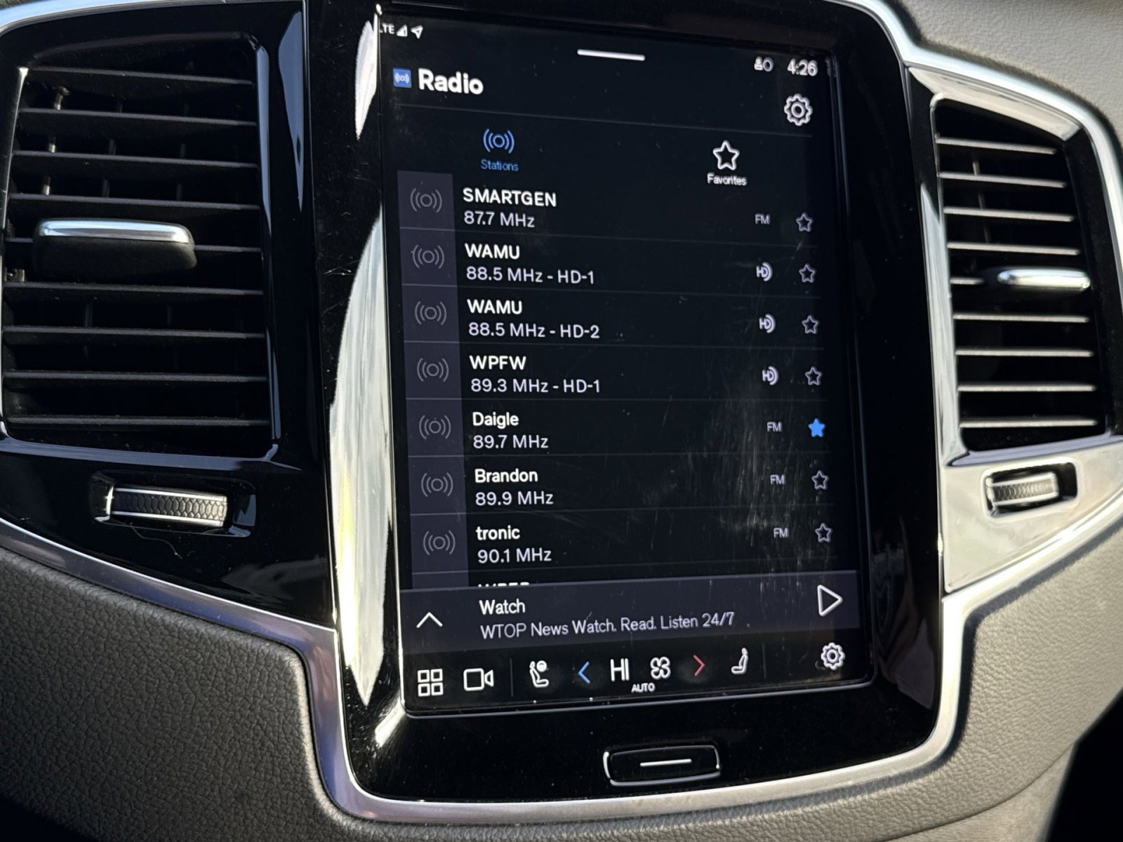 Used 2024 Volvo XC90 B6 Ultimate w/ Protection Package image 18