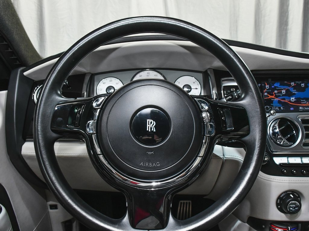 Used 2018 Rolls-Royce Ghost image 32