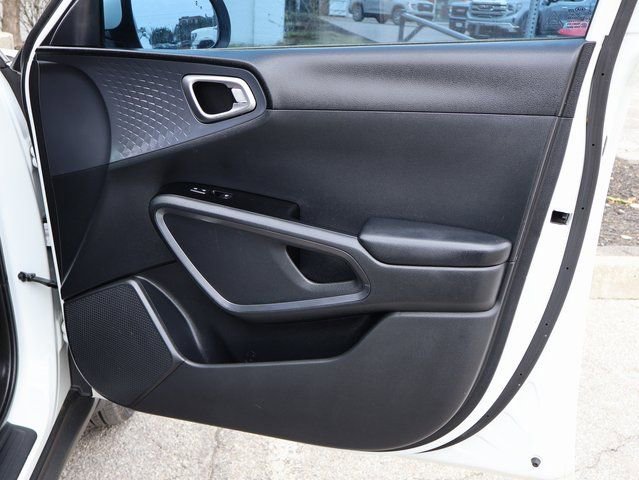 Used 2021 Kia Soul EX image 10