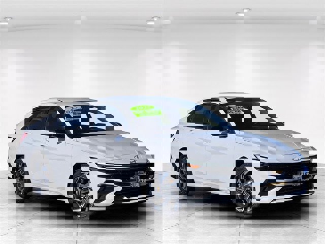 Certified 2025 Hyundai Elantra Sport image 1