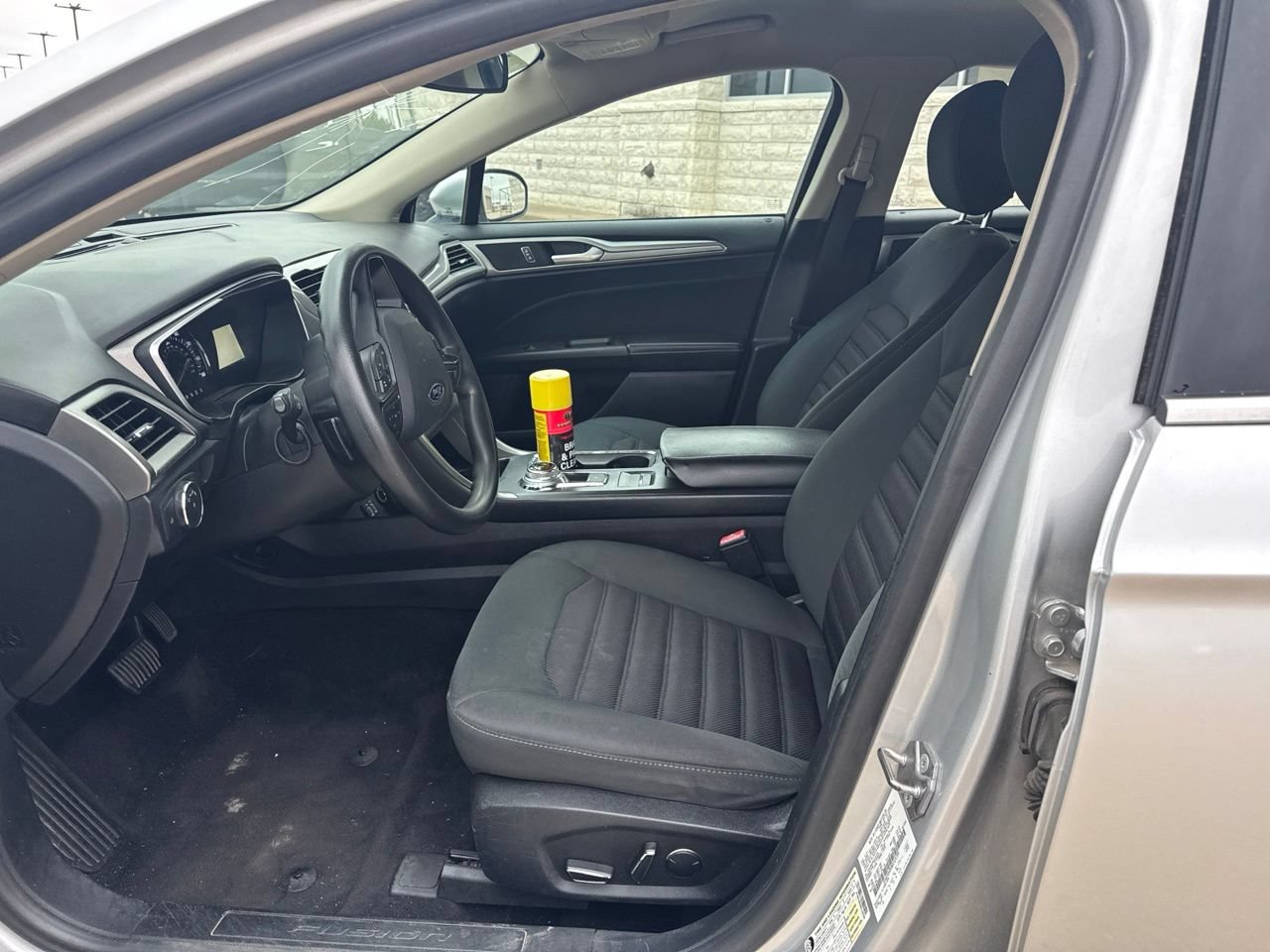 Used 2019 Ford Fusion SE FWD image 7