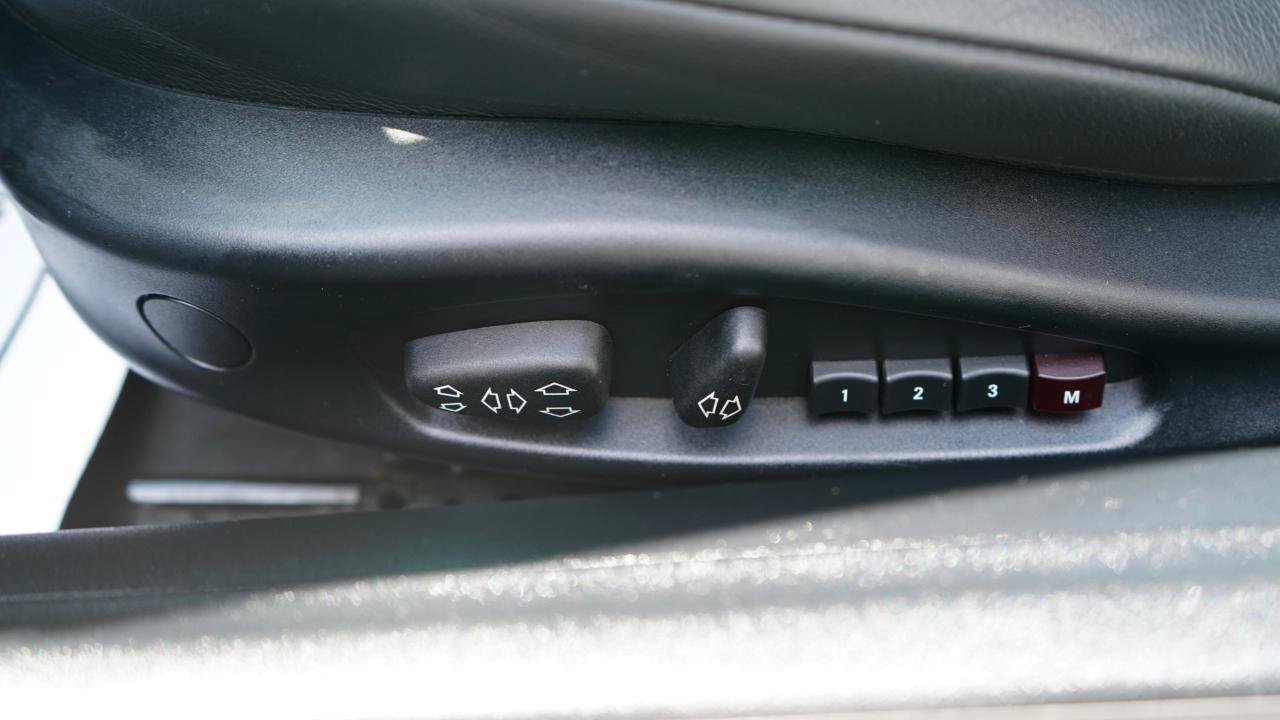 Used 2008 BMW Z4 3.0i w/ Premium Pkg RWD image 87