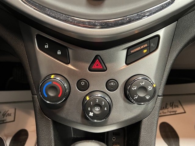 Used 2020 Chevrolet Sonic LT image 36