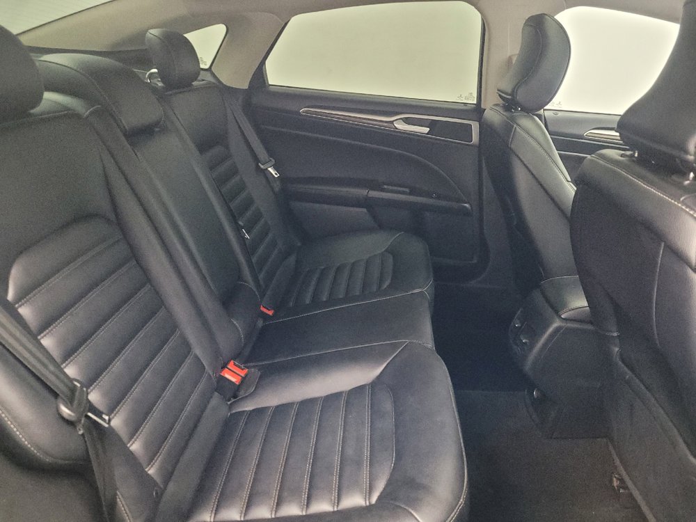 Used 2019 Ford Fusion SEL FWD image 19