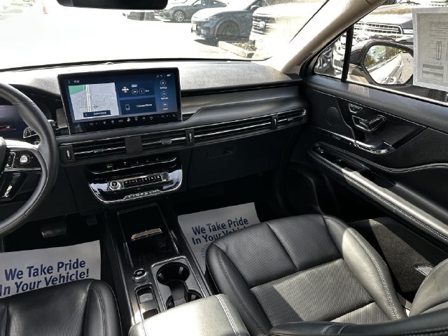 Certified 2023 Lincoln Corsair AWD w/ Equipment Group 101A image 17