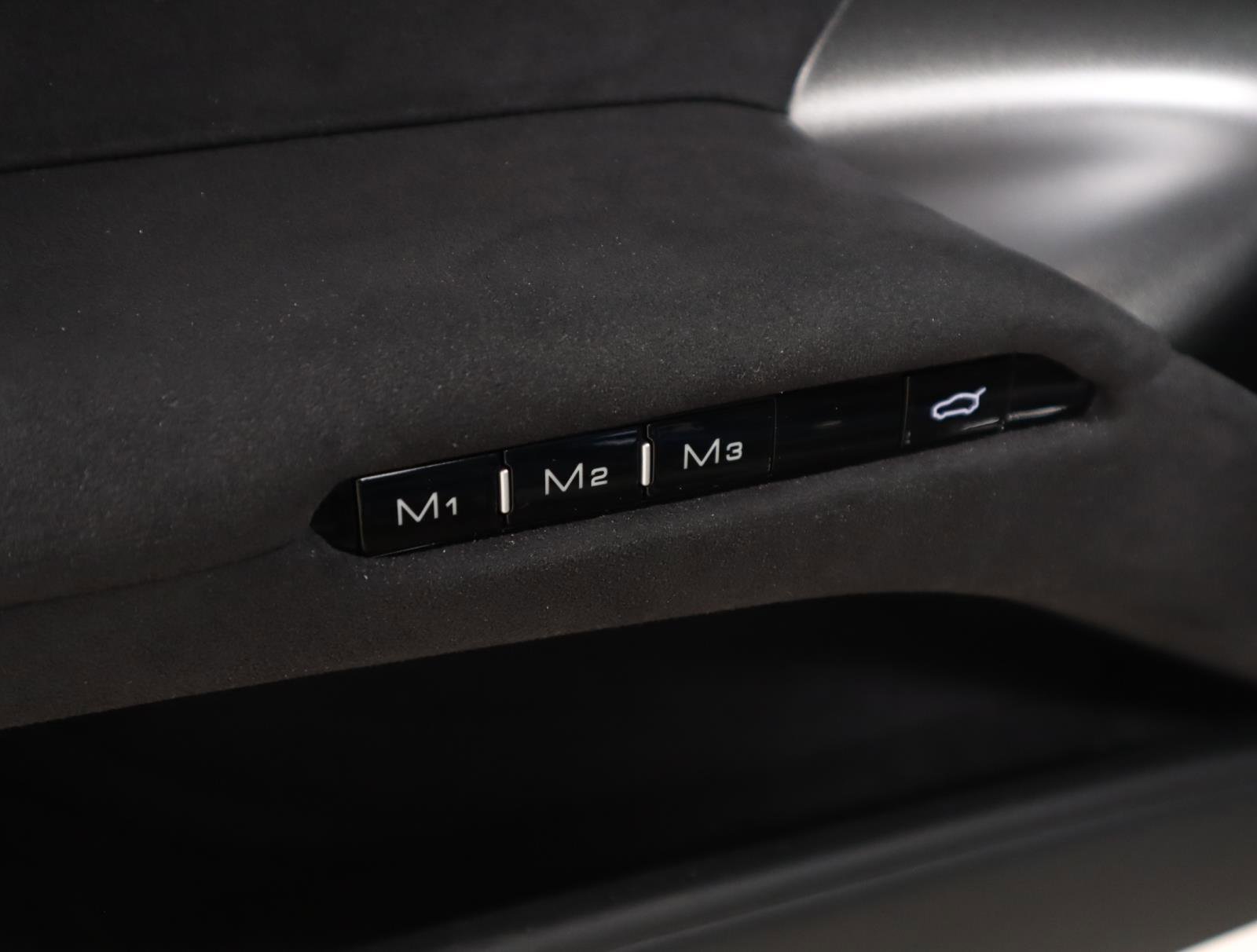 Used 2025 Ferrari 12Cilindri image 27