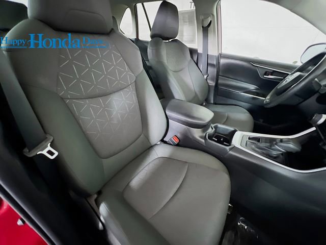 Used 2023 Toyota RAV4 XLE image 21