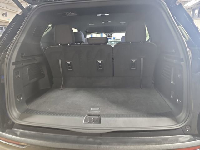 New 2026 Chevrolet Traverse LT w/ Driver Confidence Package image 15