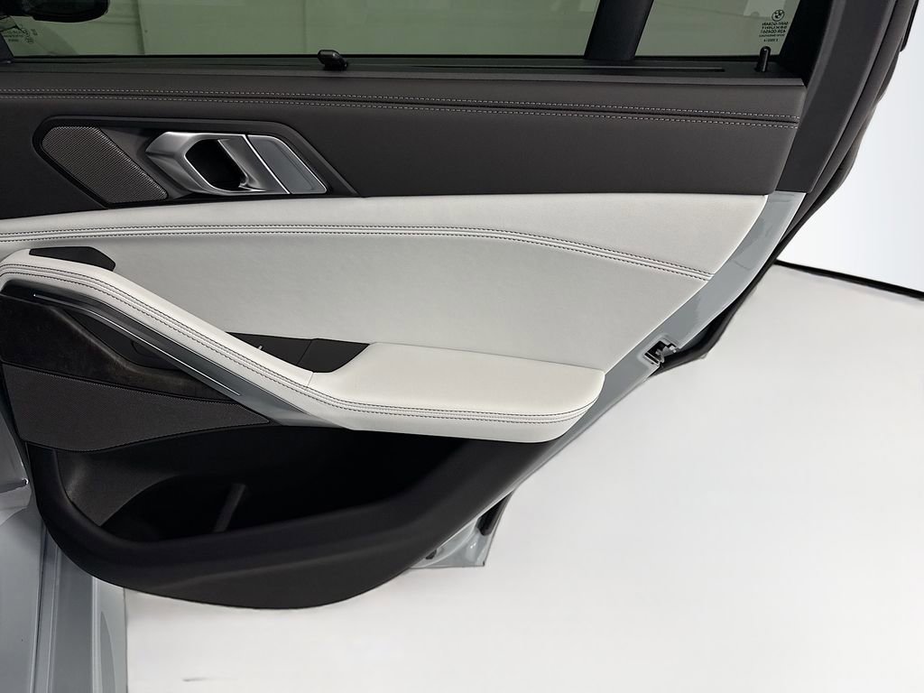 New 2027 BMW X6 xDrive40i AWD/4WD image 26