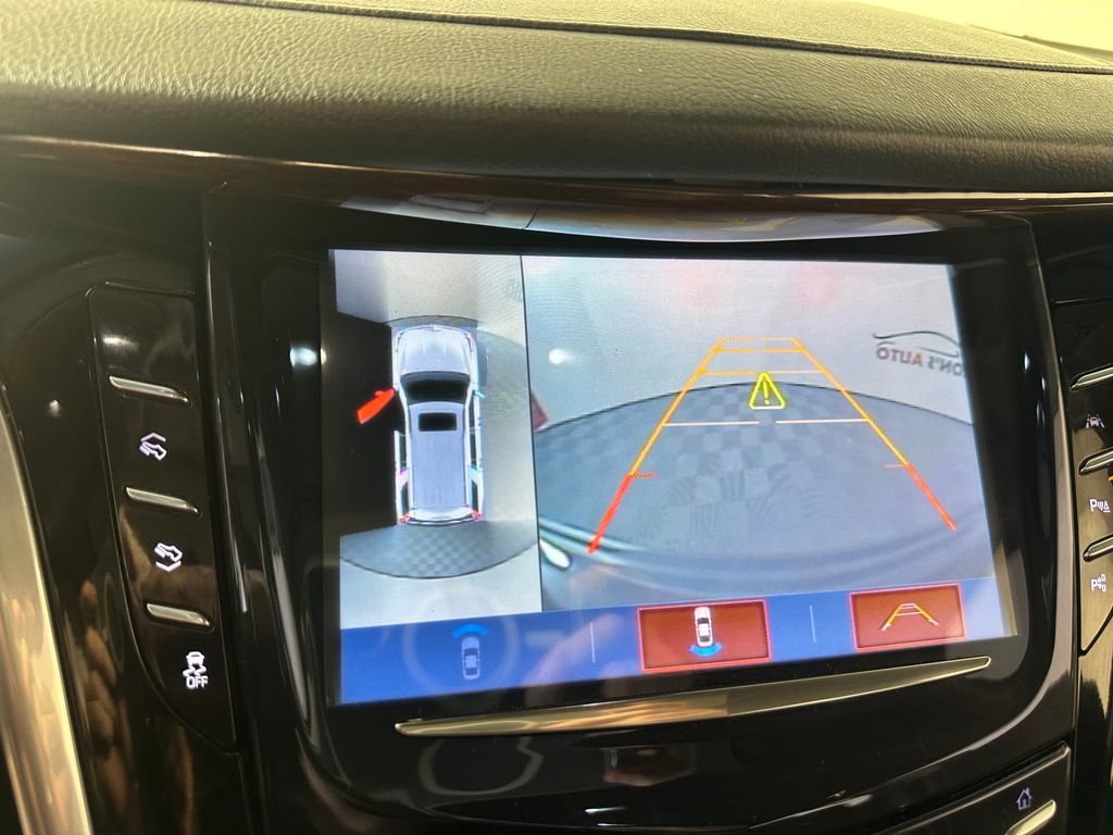 Used 2020 Cadillac Escalade Luxury AWD/4WD image 32