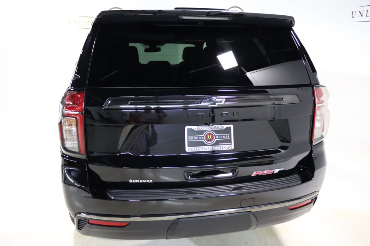 Used 2022 Chevrolet Tahoe RST w/ Luxury Package AWD/4WD image 29