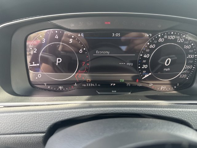Used 2019 Volkswagen Golf R 4-Door AWD/4WD image 18