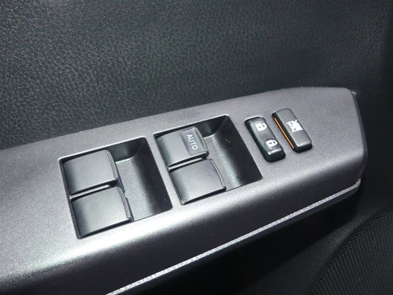 Used 2018 Toyota RAV4 LE w/ All Weather Liner Package image 18