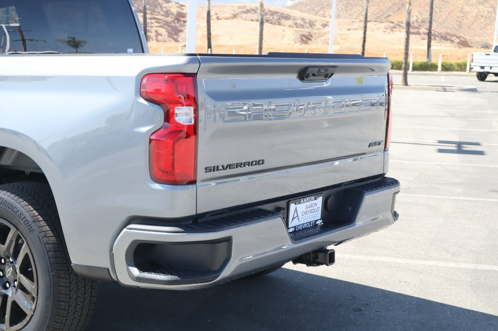 New 2026 Chevrolet Silverado 1500 RST w/ LPO, Dark Essentials Package RWD image 8