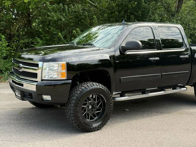 Used 2011 Chevrolet Silverado 1500 LT w/ All-Star Edition AWD/4WD image 3