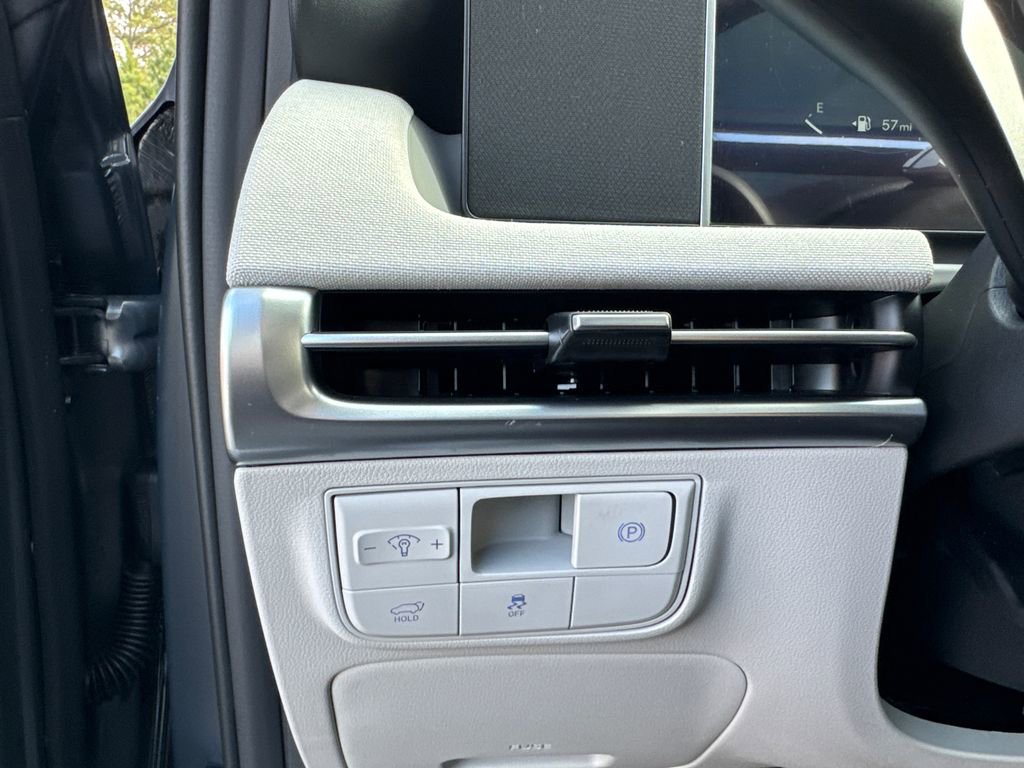 New 2026 Hyundai Tucson Limited image 22