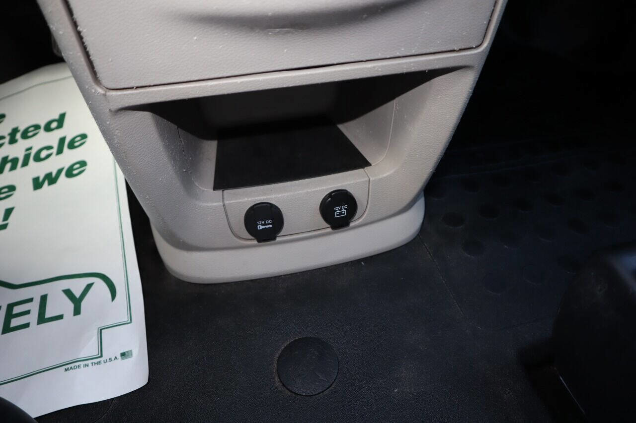 Used 2013 RAM C/V Tradesman image 58