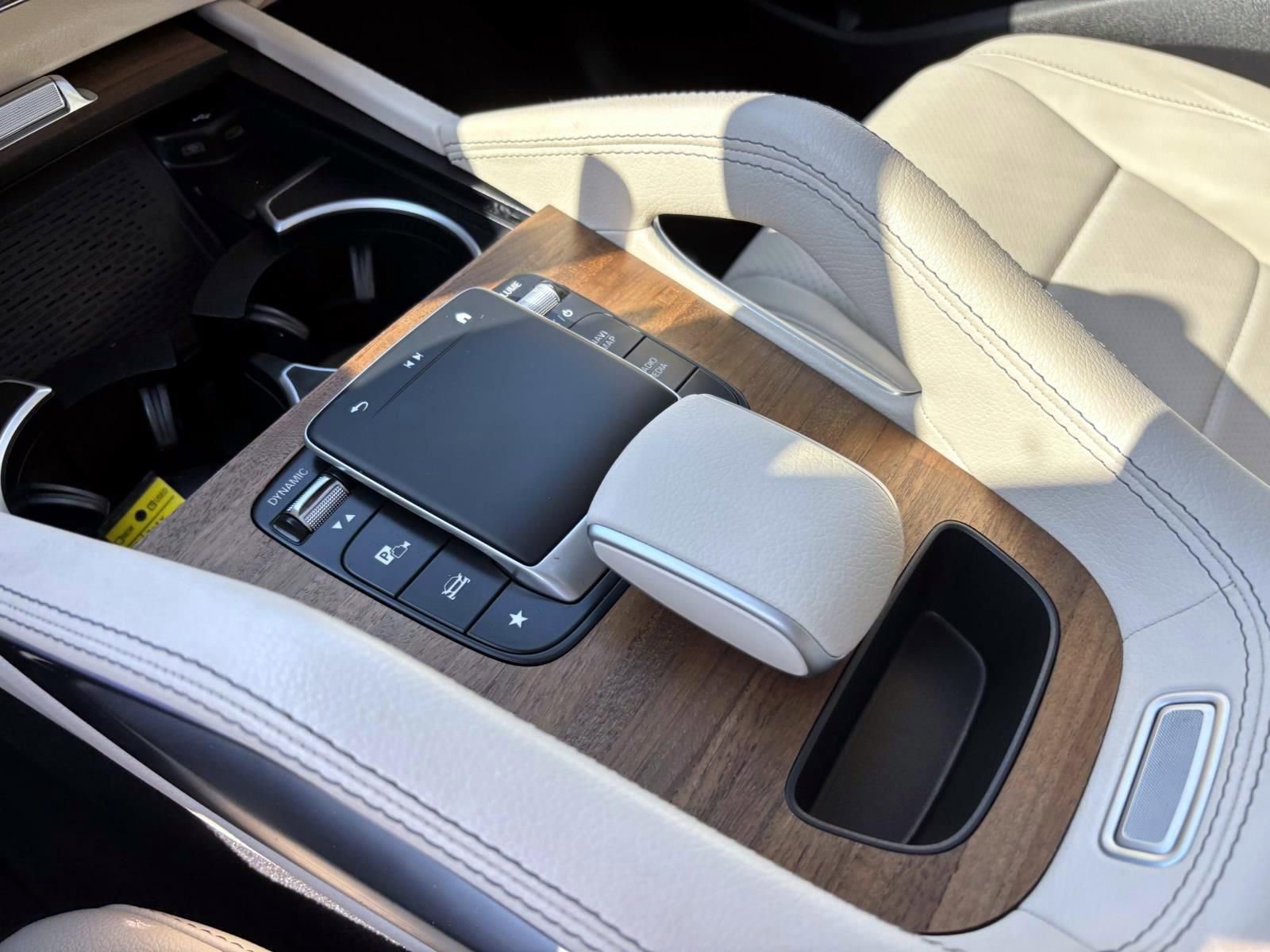 Used 2024 Mercedes-Benz GLE 450 4MATIC image 23