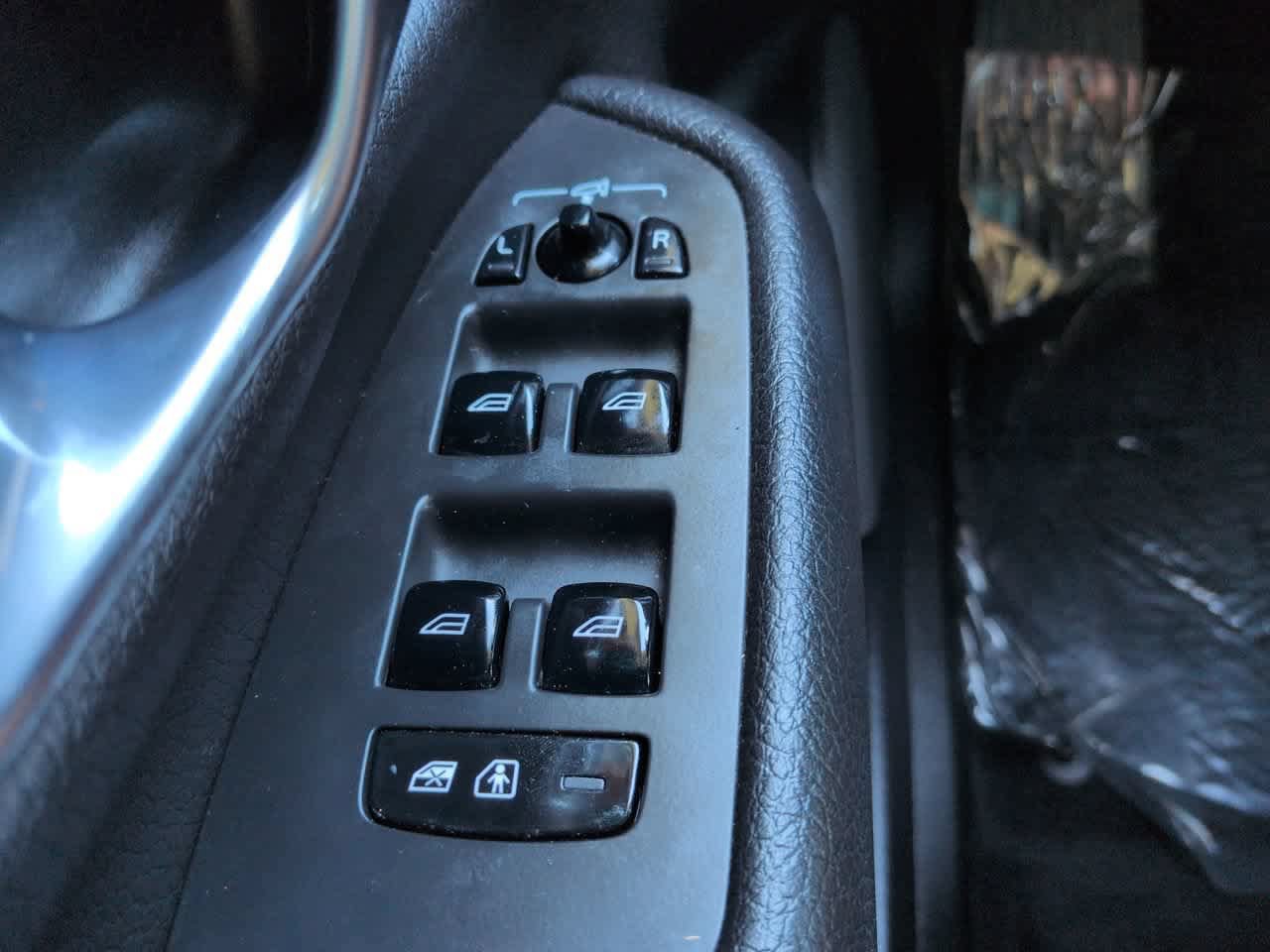 Used 2022 Volvo XC90 T5 Momentum AWD/4WD image 24
