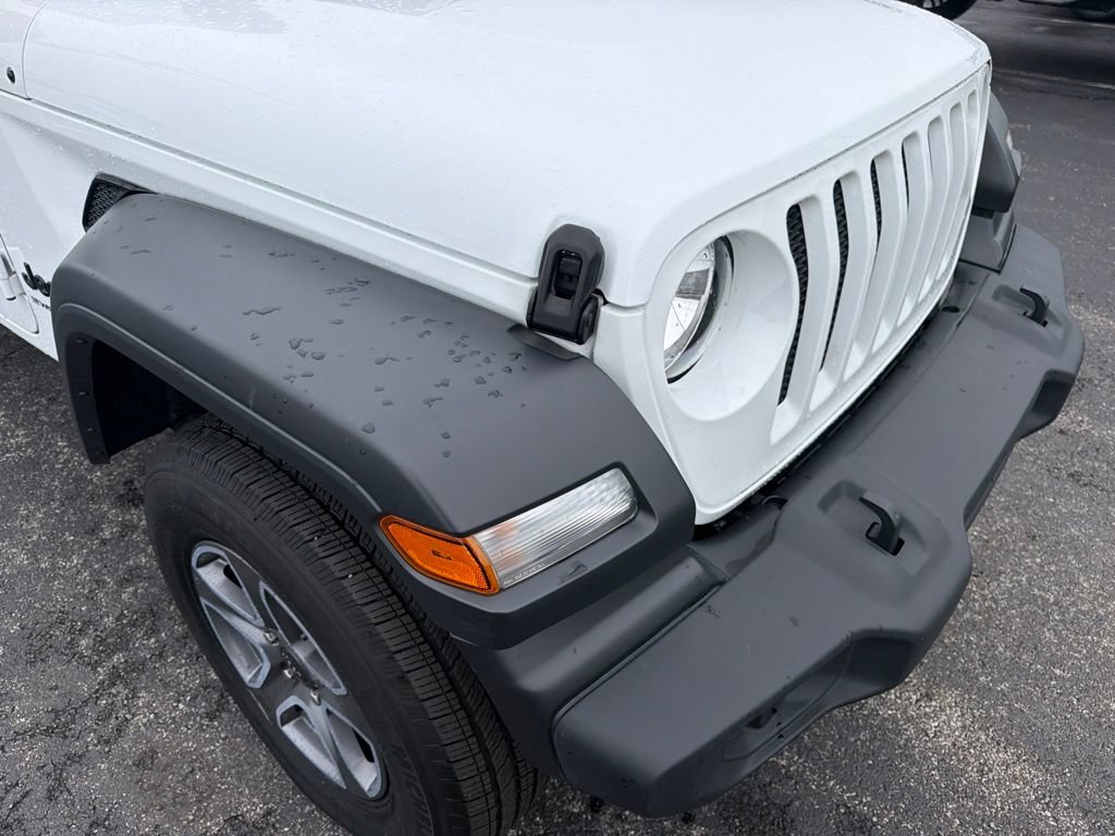 Used 2023 Jeep Wrangler Unlimited Sport AWD/4WD image 15