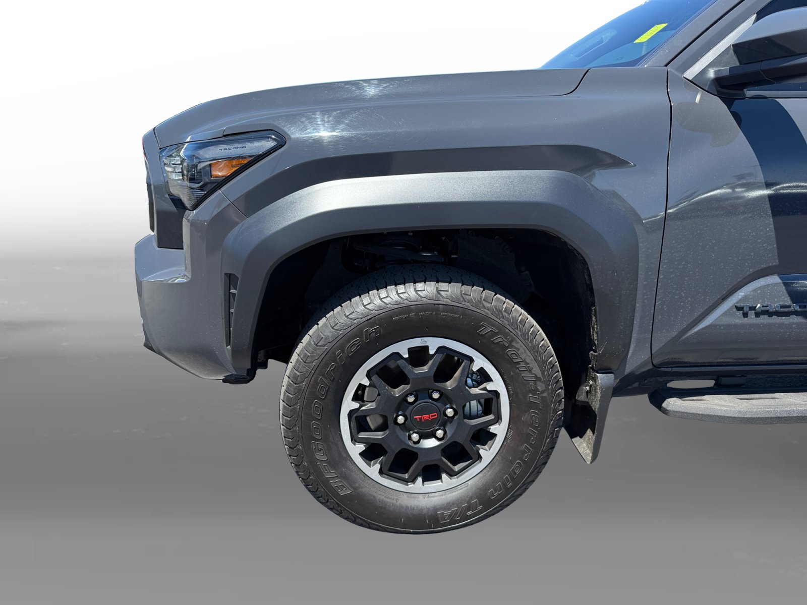 Used 2025 Toyota Tacoma TRD Off-Road AWD/4WD image 9