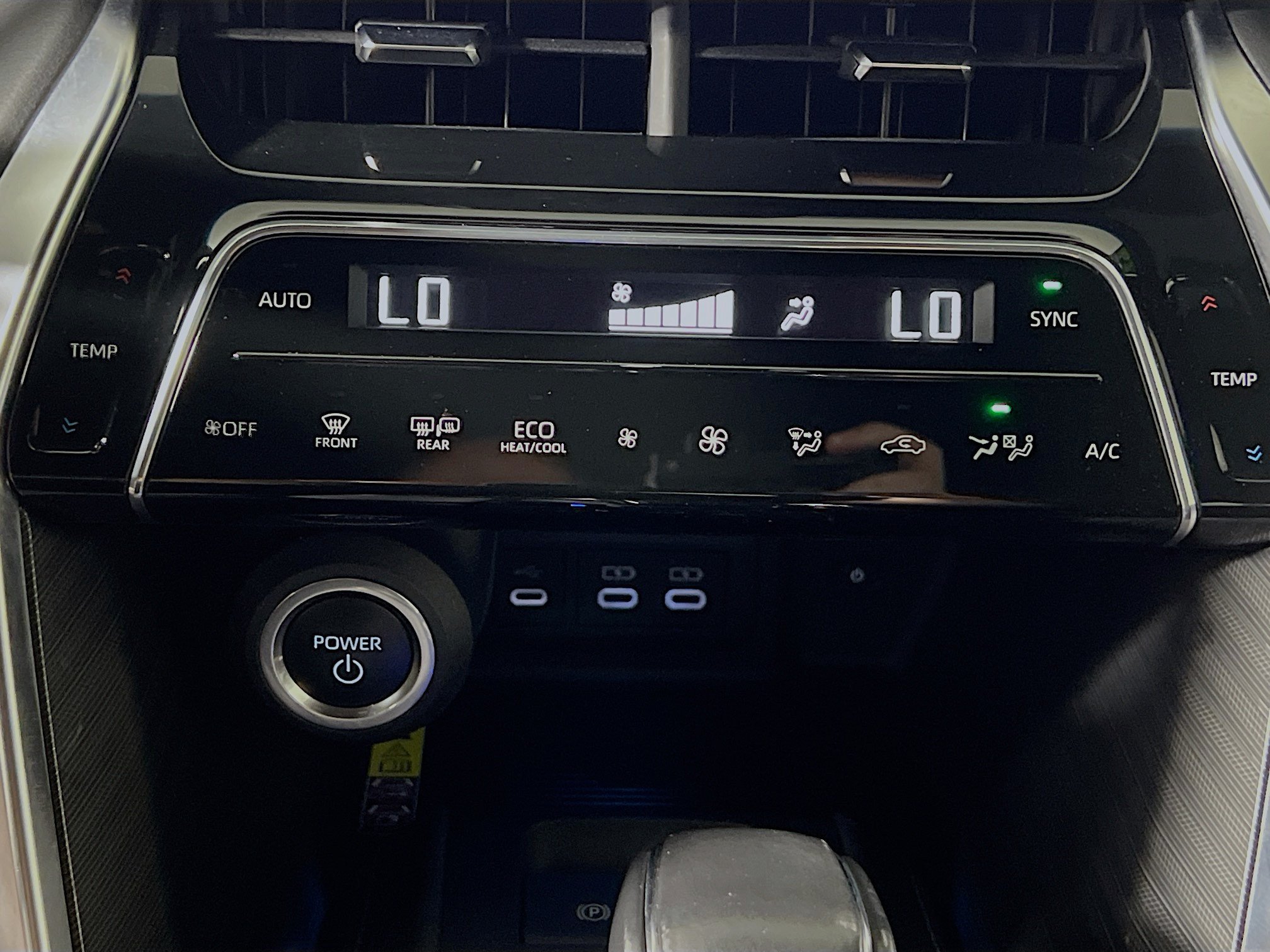 Used 2024 Toyota Venza Nightshade AWD/4WD image 26