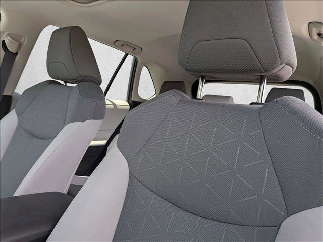 Used 2025 Toyota RAV4 XLE w/ Convenience Package FWD image 15