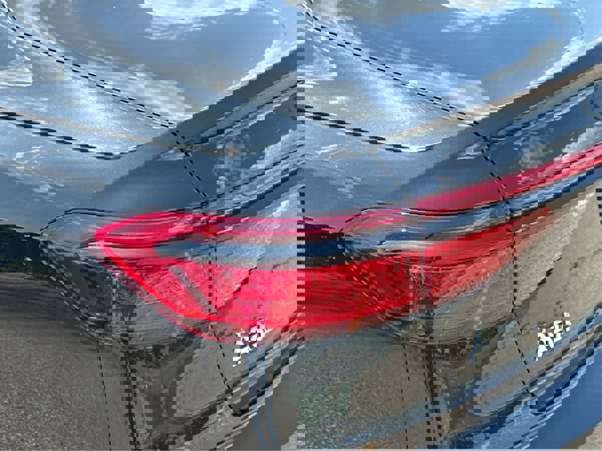 Used 2020 Audi A8 L 4.0T w/ Sport Plus Package image 31