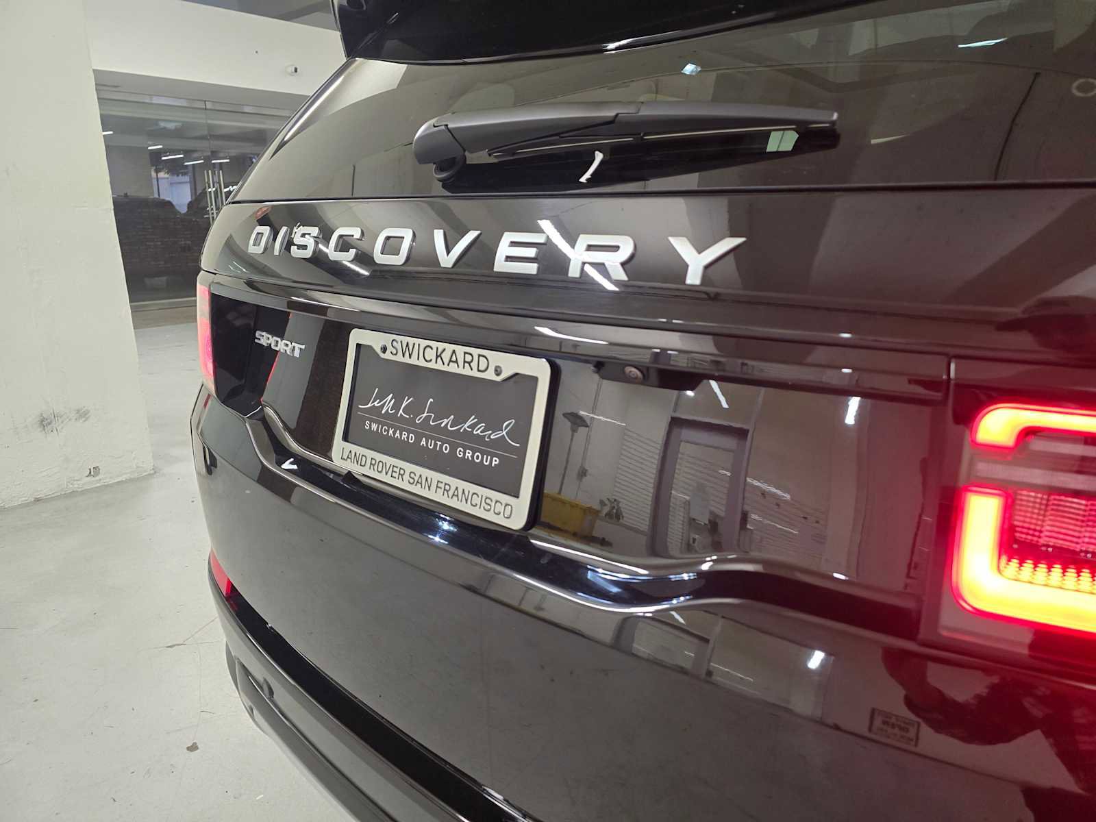 Used 2025 Land Rover Discovery Sport S image 16