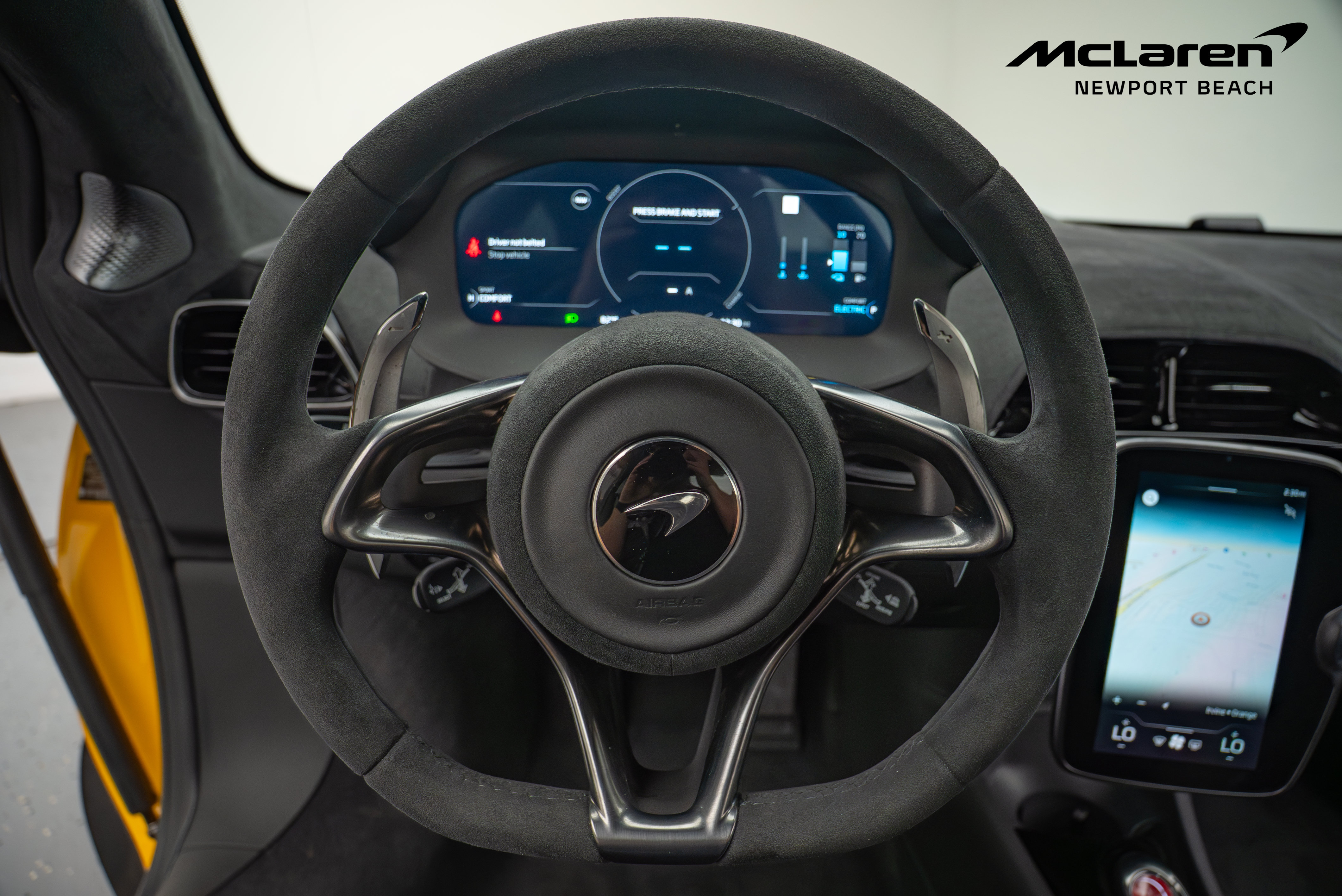Used 2024 McLaren Artura RWD image 14