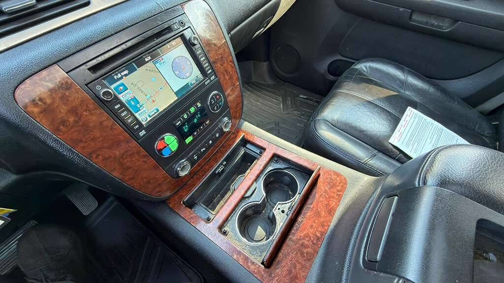 Used 2007 Chevrolet Tahoe LTZ w/ LTZ Preferred Equipment Group image 17