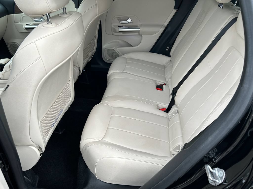 Used 2023 Mercedes-Benz GLA 250 4MATIC image 25