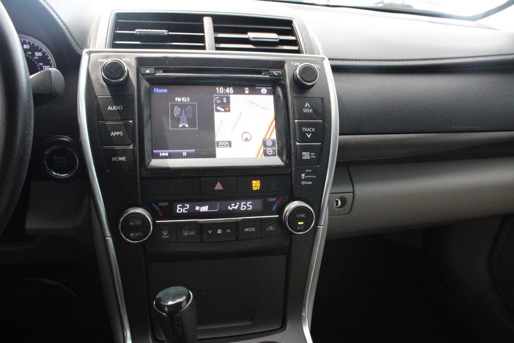 Used 2015 Toyota Camry XLE w/ Moonroof Package FWD image 42