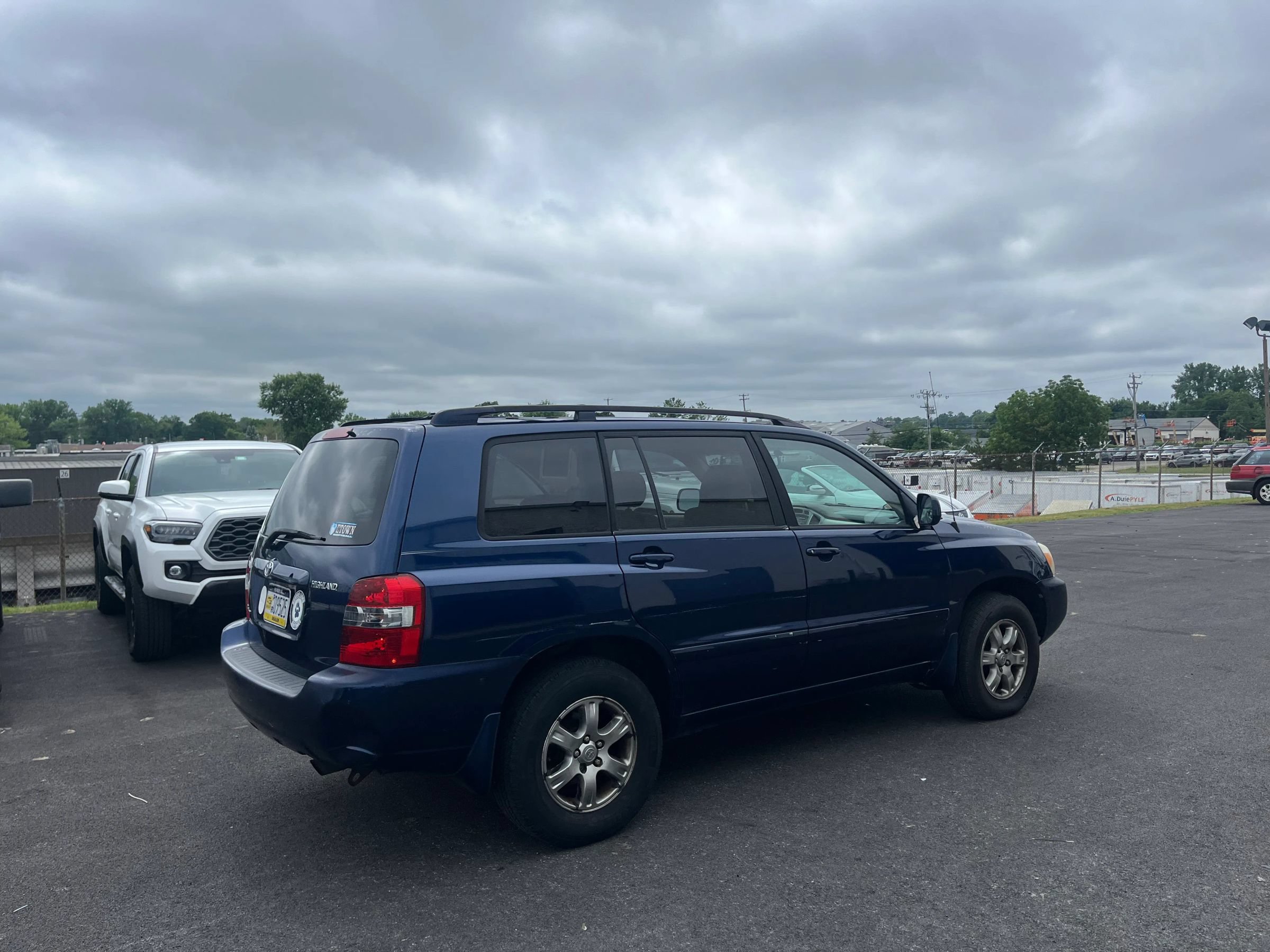 Used 2004 Toyota Highlander 4WD V6 image 24