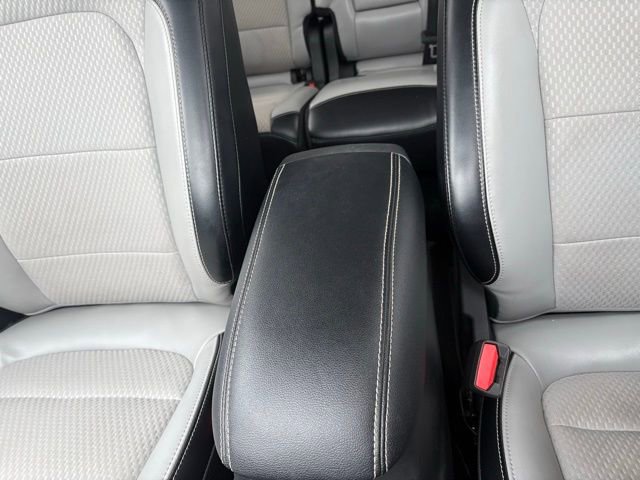 Used 2024 Ford Escape SE image 34