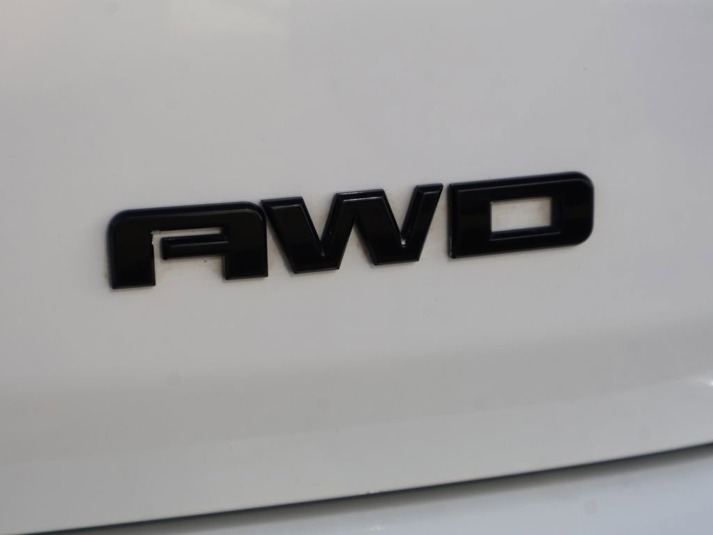 Used 2020 GMC Terrain SLE w/ Elevation Edition image 7