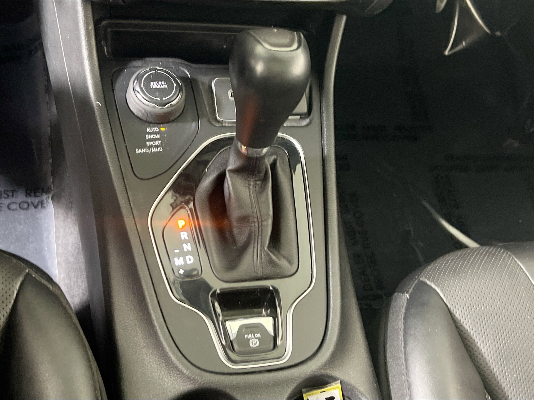 Used 2022 Jeep Cherokee Limited w/ Mopar Interior Package image 16