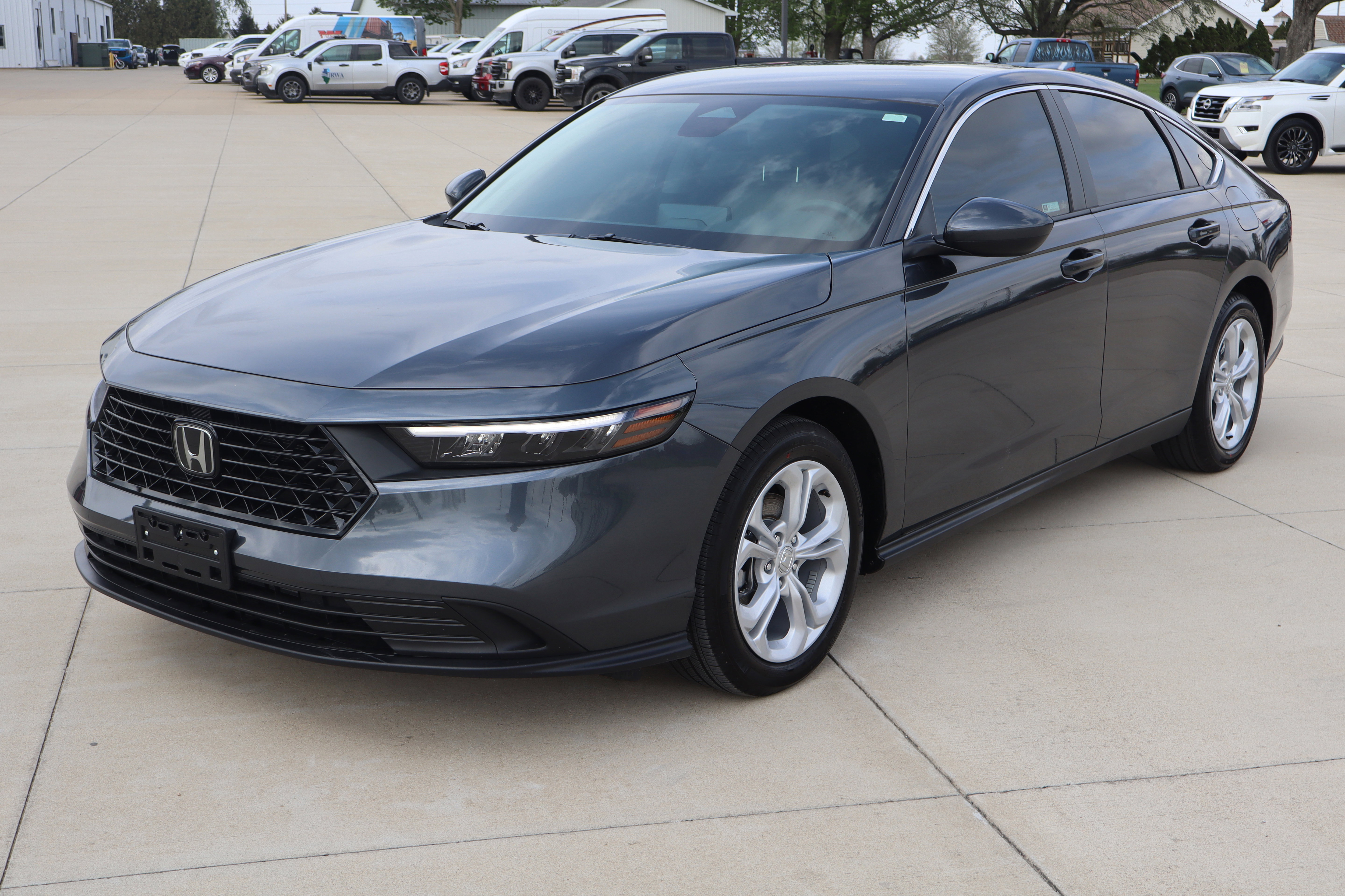 Used 2025 Honda Accord LX image 2